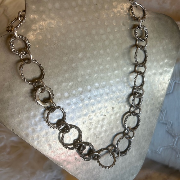 Striking 925 Sterling Silver Stamped Designer Looped Necklace. Very unique! - Picture 11 of 16